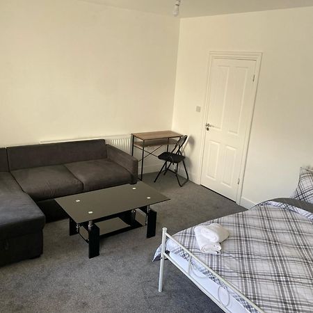 卢顿 Sweet Dreams 2酒店 外观 照片